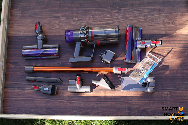 Dyson V10 accessories